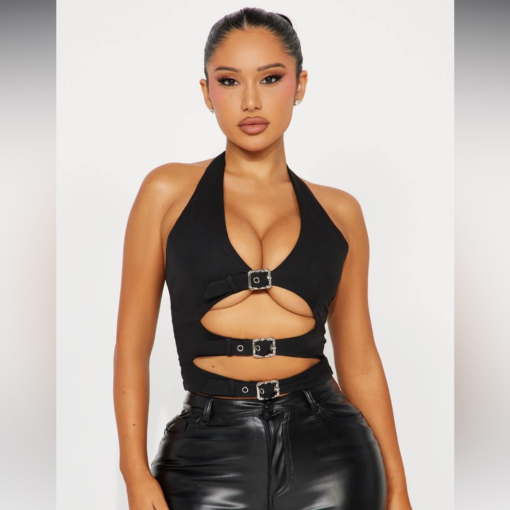 NWT Western Dreams Halter Top - Black
L